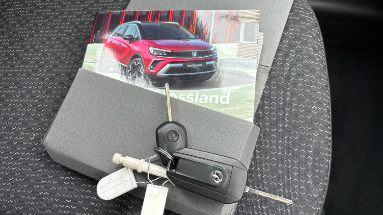 Vauxhall Crossland 1.2 Design 5dr Petrol Hatchback